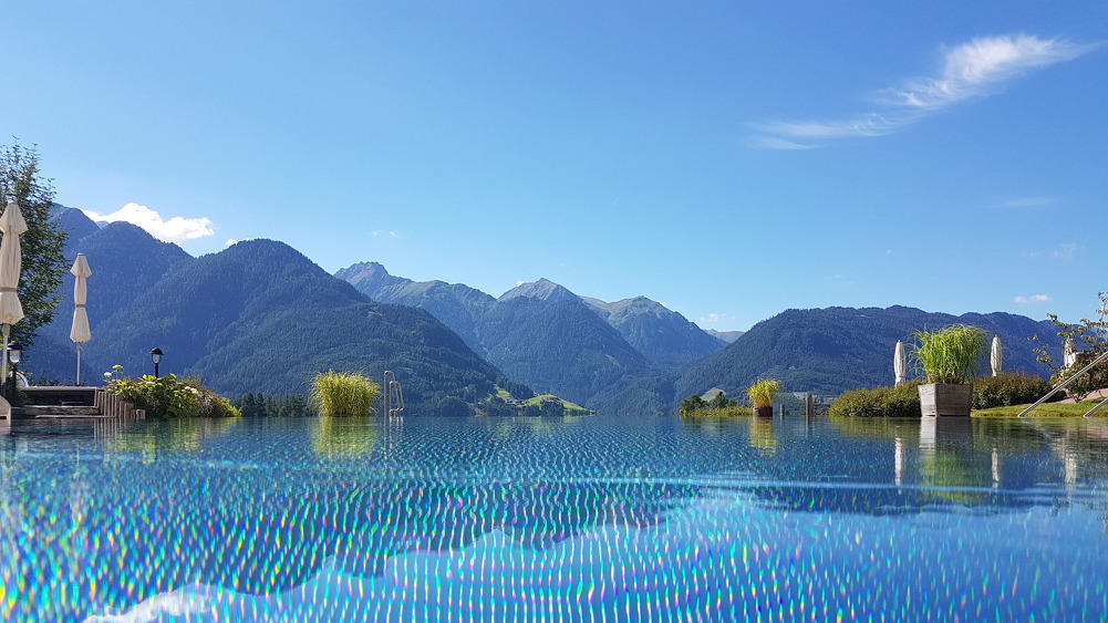 Schalber Panorama- Pool - Infinitypool Tirol - Serfaus